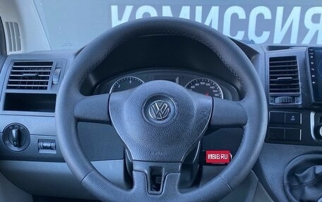 Volkswagen Caravelle T5, 2013 год, 1 950 000 рублей, 17 фотография