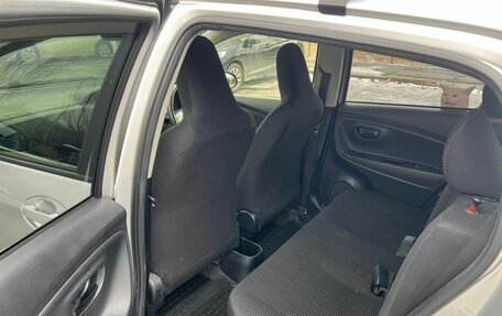 Toyota Vitz, 2016 год, 889 000 рублей, 11 фотография