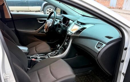 Hyundai Elantra V, 2015 год, 1 095 000 рублей, 5 фотография