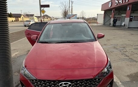 Hyundai Solaris II рестайлинг, 2021 год, 1 600 000 рублей, 1 фотография