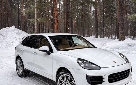 Porsche Cayenne III, 2015 год, 3 300 000 рублей, 2 фотография