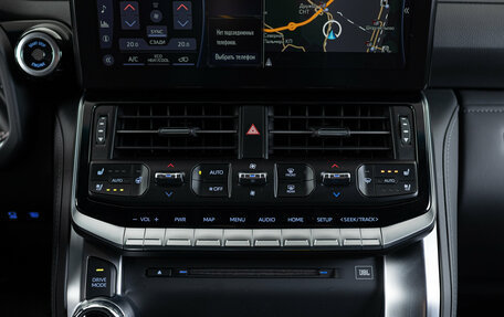 Toyota Land Cruiser, 2021 год, 9 990 000 рублей, 20 фотография