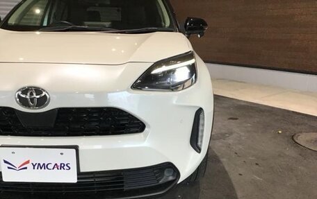 Toyota Yaris Cross, 2022 год, 1 572 000 рублей, 10 фотография