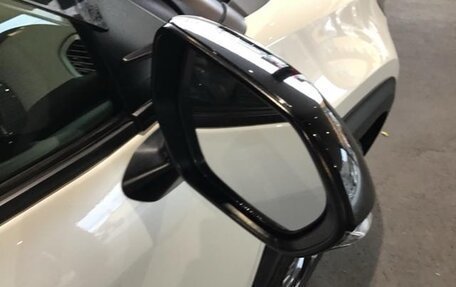 Toyota Yaris Cross, 2022 год, 1 572 000 рублей, 12 фотография