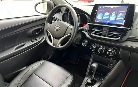 Toyota Vios III, 2022 год, 1 350 000 рублей, 9 фотография