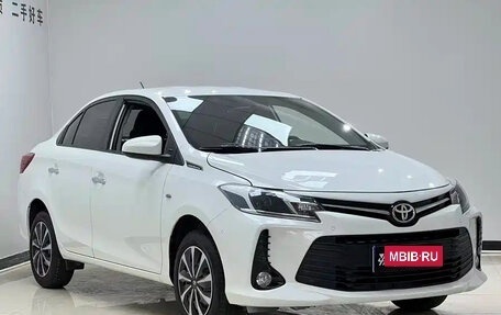 Toyota Vios III, 2022 год, 1 350 000 рублей, 3 фотография
