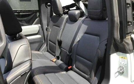 Ford Bronco, 2024 год, 6 800 000 рублей, 10 фотография