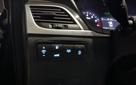 Genesis G80 I, 2017 год, 1 700 000 рублей, 14 фотография