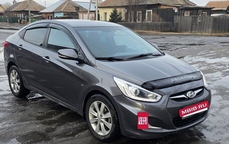 Hyundai Solaris II рестайлинг, 2013 год, 680 000 рублей, 8 фотография