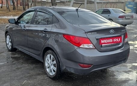 Hyundai Solaris II рестайлинг, 2013 год, 680 000 рублей, 4 фотография