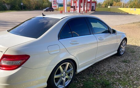 Mercedes-Benz C-Класс, 2009 год, 1 600 000 рублей, 5 фотография