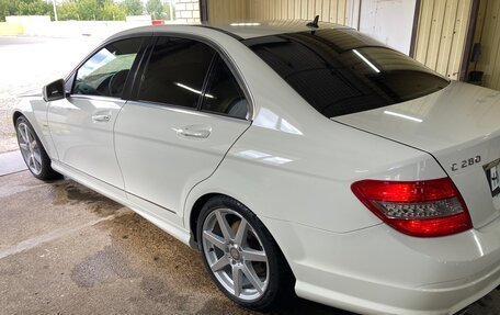 Mercedes-Benz C-Класс, 2009 год, 1 600 000 рублей, 9 фотография