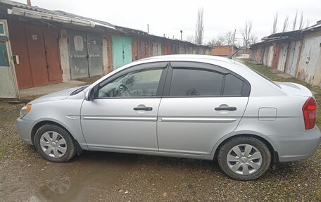 Hyundai Verna II, 2008 год, 615 000 рублей, 3 фотография