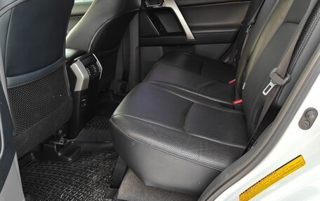 Toyota Land Cruiser Prado 150 рестайлинг 2, 2013 год, 2 500 000 рублей, 5 фотография