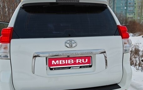 Toyota Land Cruiser Prado 150 рестайлинг 2, 2013 год, 2 500 000 рублей, 2 фотография