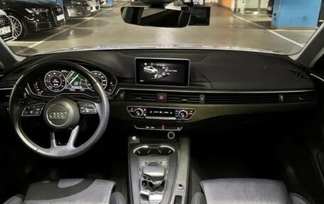 Audi A4, 2018 год, 3 000 000 рублей, 20 фотография