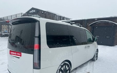 Hyundai Staria, 2022 год, 6 200 000 рублей, 7 фотография