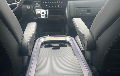 Hyundai Staria, 2022 год, 6 200 000 рублей, 20 фотография