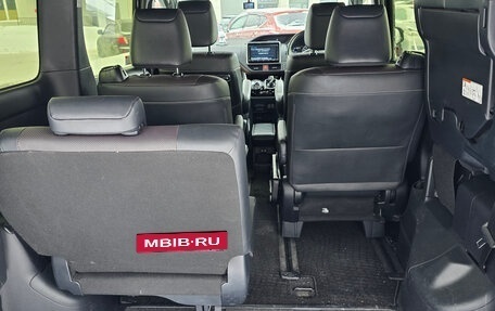 Toyota Esquire I, 2017 год, 2 600 000 рублей, 7 фотография