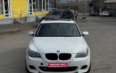 BMW 5 серия, 2004 год, 880 000 рублей, 1 фотография