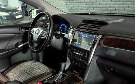 Toyota Camry, 2017 год, 2 210 000 рублей, 16 фотография