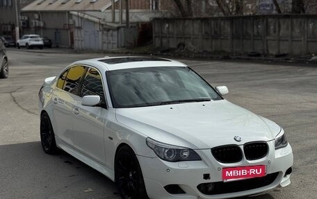 BMW 5 серия, 2004 год, 880 000 рублей, 8 фотография