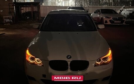 BMW 5 серия, 2004 год, 880 000 рублей, 20 фотография
