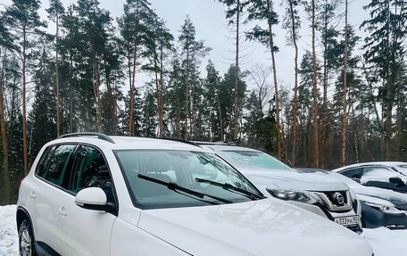 Volkswagen Tiguan I, 2013 год, 1 342 900 рублей, 3 фотография