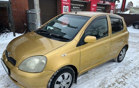 Toyota Vitz, 2000 год, 410 000 рублей, 3 фотография