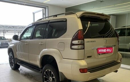 Toyota Land Cruiser Prado 120 рестайлинг, 2006 год, 2 020 000 рублей, 6 фотография