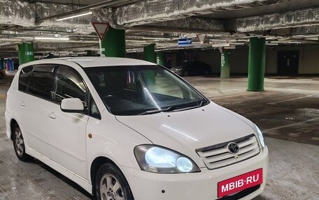 Toyota Ipsum II, 2001 год, 550 000 рублей, 7 фотография