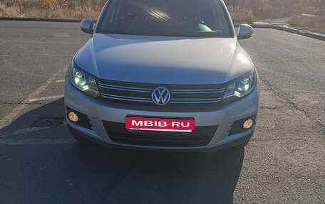 Volkswagen Tiguan I, 2012 год, 1 060 000 рублей, 2 фотография