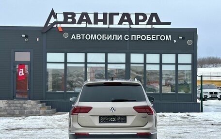 Volkswagen Tiguan II, 2018 год, 2 840 000 рублей, 3 фотография