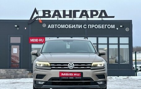 Volkswagen Tiguan II, 2018 год, 2 840 000 рублей, 8 фотография