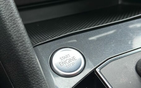 Volkswagen Tiguan II, 2018 год, 2 840 000 рублей, 22 фотография