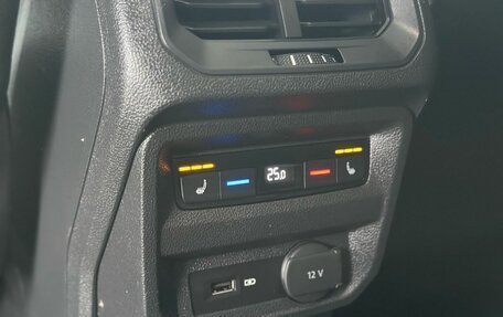 Volkswagen Tiguan II, 2018 год, 2 840 000 рублей, 29 фотография