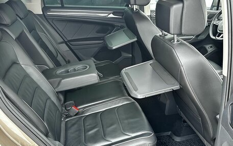 Volkswagen Tiguan II, 2018 год, 2 840 000 рублей, 30 фотография