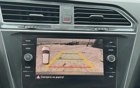 Volkswagen Tiguan II, 2018 год, 2 840 000 рублей, 23 фотография