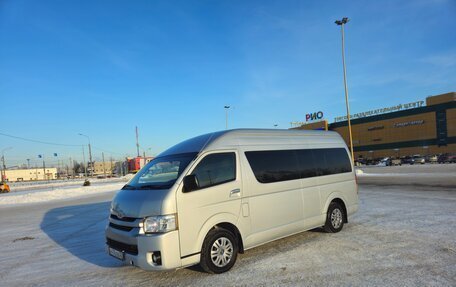 Toyota HiAce H200, 2014 год, 2 380 000 рублей, 1 фотография