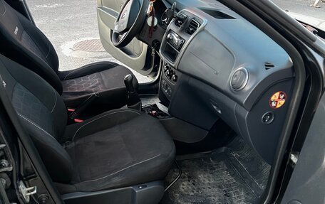 Renault Sandero II рестайлинг, 2016 год, 660 000 рублей, 17 фотография