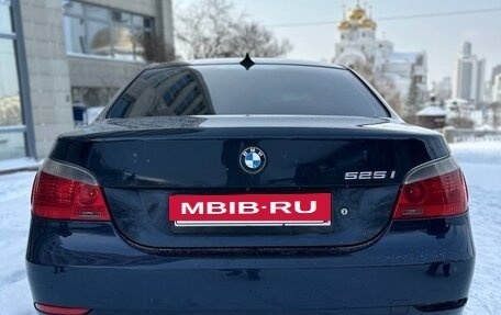 BMW 5 серия, 2005 год, 850 000 рублей, 15 фотография