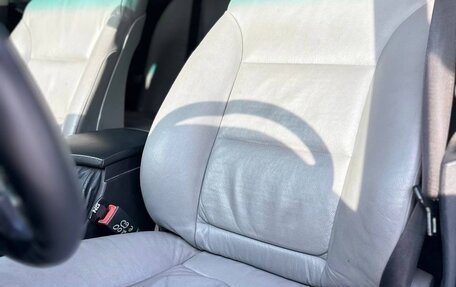 BMW 5 серия, 2005 год, 850 000 рублей, 24 фотография