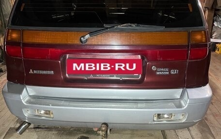 Mitsubishi Space Wagon III, 1994 год, 120 000 рублей, 3 фотография