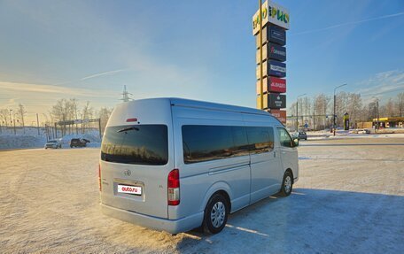 Toyota HiAce H200, 2014 год, 2 380 000 рублей, 6 фотография