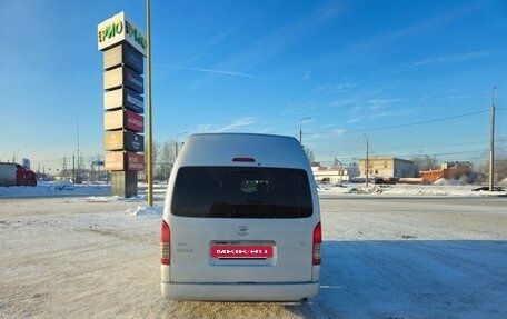 Toyota HiAce H200, 2014 год, 2 380 000 рублей, 5 фотография