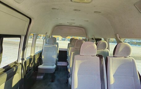 Toyota HiAce H200, 2014 год, 2 380 000 рублей, 11 фотография