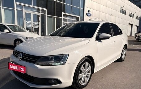 Volkswagen Jetta VI, 2013 год, 759 000 рублей, 2 фотография
