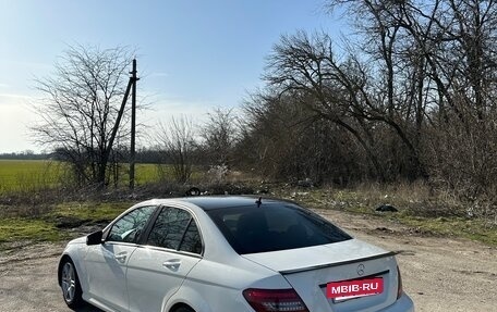 Mercedes-Benz C-Класс, 2010 год, 1 050 000 рублей, 11 фотография