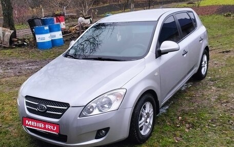 KIA cee'd I рестайлинг, 2008 год, 500 000 рублей, 13 фотография