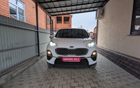 KIA Sportage IV рестайлинг, 2018 год, 2 090 000 рублей, 1 фотография